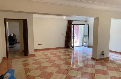 Apartment - 2 Bedrooms - 2 Bathrooms for sale in 2nd Sector - Zahraa El Maadi - Hay El Maadi - Cairo