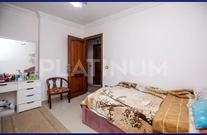 Apartment - 3 Bedrooms - 2 Bathrooms for sale in Abd Al Monsef Ghazi St. - Saba Basha - Hay Sharq - Alexandria