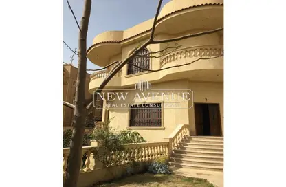 Villa - 7 Bathrooms for sale in Mohamed Rahim St. - El Yasmeen 3 - El Yasmeen - New Cairo City - Cairo