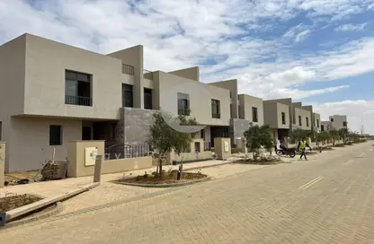 Townhouse - 3 Bedrooms - 4 Bathrooms for sale in O West - 6 October Compounds - 6 October City - Giza