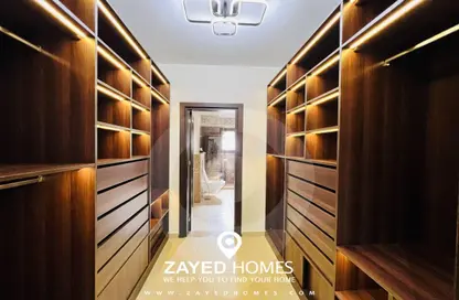 Townhouse - 5 Bedrooms - 6 Bathrooms for sale in Westown - Sheikh Zayed Compounds - Sheikh Zayed City - Giza