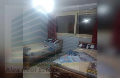 Apartment - 3 Bedrooms - 1 Bathroom for rent in Famous St. - Camp Chezar - Hay Wasat - Alexandria