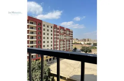 Apartment - 3 Bedrooms - 2 Bathrooms for sale in Ahmed Saeed St. - Abbasia - Cairo