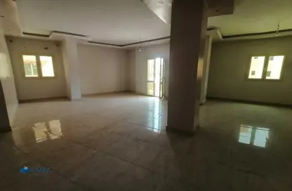 Apartment - 3 Bedrooms - 3 Bathrooms for rent in Mohamed Naguib Axis - Abou El Houl - New Cairo City - Cairo