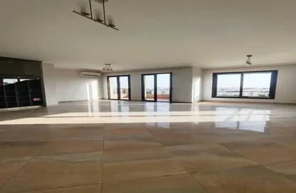 Penthouse - 4 Bedrooms - 4 Bathrooms for sale in Casa - Sheikh Zayed Compounds - Sheikh Zayed City - Giza