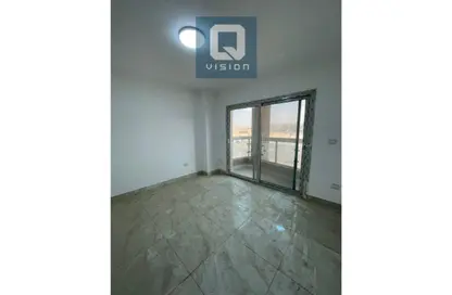 Apartment - 4 Bedrooms - 2 Bathrooms for rent in 50th Street - Zahraa El Maadi - Hay El Maadi - Cairo