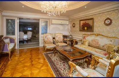 Apartment - 4 Bedrooms - 5 Bathrooms for sale in Al Geish Road - Glim - Hay Sharq - Alexandria