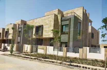 Villa - 4 Bedrooms - 4 Bathrooms for sale in Sarai - Mostakbal City Compounds - Mostakbal City - Future City - Cairo