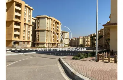 Apartment - 3 Bedrooms - 1 Bathroom for sale in Gardenia City Compound Nasr City - Zahraa Madinat Nasr - Nasr City - Cairo