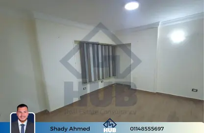 Apartment - 2 Bedrooms - 1 Bathroom for sale in Gabir Mobarak St. - Mustafa Kamel - Hay Sharq - Alexandria