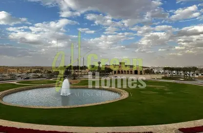 Apartment - 2 Bedrooms - 2 Bathrooms for sale in Fountain Side - Uptown Cairo - Mokattam - Cairo