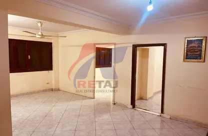 Apartment - 3 Bedrooms - 1 Bathroom for rent in Al Taqa St.   Mohamed Mostafa Al Sayed - Al Nadi Al Ahly - Nasr City - Cairo