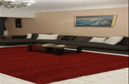 Apartment - 3 Bedrooms - 1 Bathroom for rent in Makram Ebeid St. - 6th Zone - Nasr City - Cairo