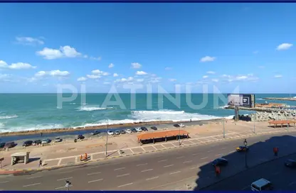 Apartment - 4 Bedrooms - 3 Bathrooms for sale in Al Geish Road - Laurent - Hay Sharq - Alexandria