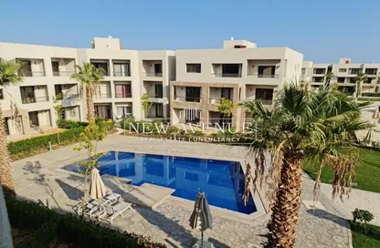 Chalet - 2 Bedrooms - 2 Bathrooms for sale in Azha - Al Ain Al Sokhna - Suez