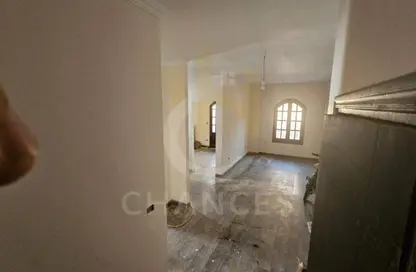 Apartment - 2 Bedrooms - 1 Bathroom for sale in 1st Settlement Post office St. - The 1st Settlement - New Cairo City - Cairo