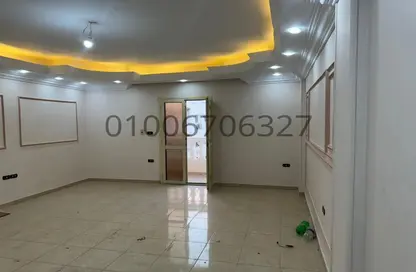 Duplex - 4 Bedrooms - 3 Bathrooms for rent in 1st Settlement Post office St. - The 1st Settlement - New Cairo City - Cairo