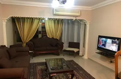 Apartment - 2 Bedrooms - 1 Bathroom for rent in Zahraa El Maadi - Hay El Maadi - Cairo