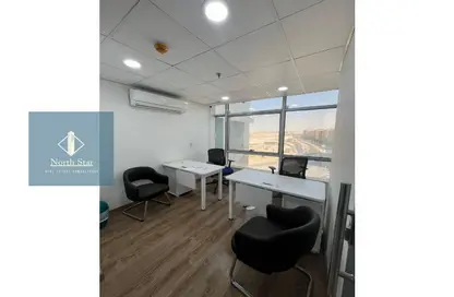 Office Space - Studio - 2 Bathrooms for rent in Zahraa Al Maadi St. - Degla - Hay El Maadi - Cairo