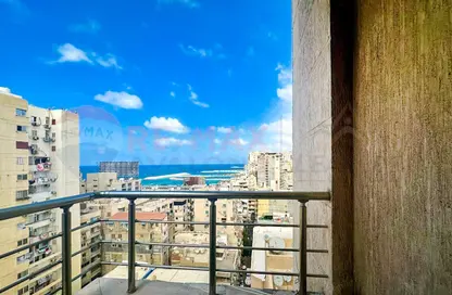 Apartment - 3 Bedrooms - 3 Bathrooms for rent in Mostafa Maher St. - Glim - Hay Sharq - Alexandria