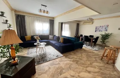 Apartment - 2 Bedrooms - 1 Bathroom for rent in Maadi - Hay El Maadi - Cairo