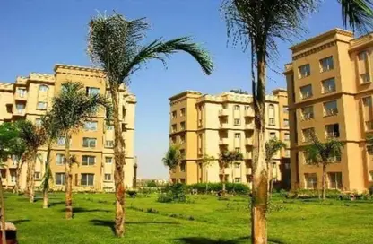 Apartment - 2 Bedrooms - 1 Bathroom for sale in Town View - Hadayek October - 6 October City - Giza