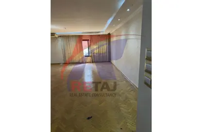 Apartment - 3 Bedrooms - 2 Bathrooms for rent in Mohamed Hassanein Heikal St. - 6th Zone - Nasr City - Cairo