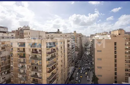 Duplex - 3 Bedrooms - 3 Bathrooms for sale in Al Farek Ismail Srhank St. - Laurent - Hay Sharq - Alexandria