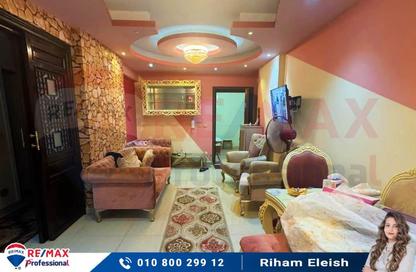 Apartment - 2 Bedrooms - 1 Bathroom for sale in Al Ekbal St. - Laurent - Hay Sharq - Alexandria