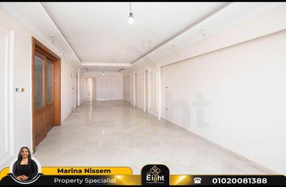 Apartment - 3 Bedrooms - 2 Bathrooms for sale in Sporting - Hay Sharq - Alexandria