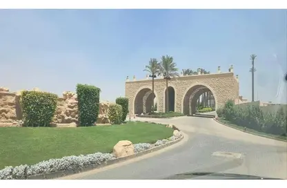 Villa - 5 Bedrooms - 5 Bathrooms for sale in Stone Residence - 5th Settlement Compounds - The 5th Settlement - New Cairo City - Cairo