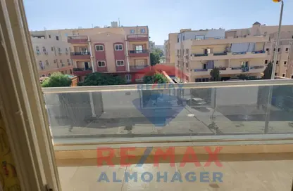 Apartment - 3 Bedrooms - 2 Bathrooms for sale in Al Bostan St. - 9th District - Sheikh Zayed City - Giza