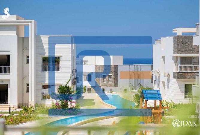 Chalet - 2 Bedrooms - 2 Bathrooms for sale in Sea View - Ras Al Hekma - North Coast