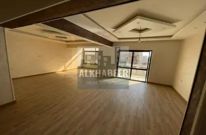 Apartment - 2 Bedrooms - 2 Bathrooms for sale in Gameat Al Dewal Al Arabeya St. - Mohandessin - Giza