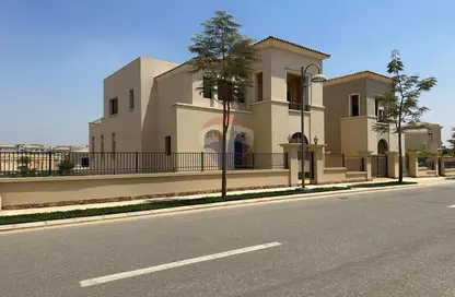 Villa - 4 Bedrooms - 4 Bathrooms for sale in Uptown Cairo - Mokattam - Cairo