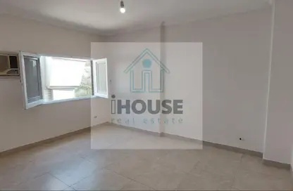 Apartment - 3 Bedrooms - 2 Bathrooms for rent in Al Golf St. - Maadi - Hay El Maadi - Cairo