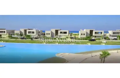 Chalet - 2 Bedrooms - 2 Bathrooms for sale in Hacienda West - Ras Al Hekma - North Coast