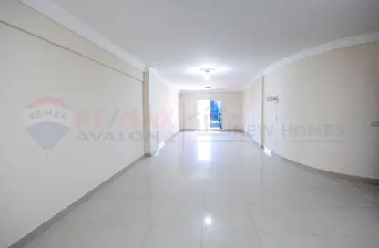 Apartment - 3 Bedrooms - 2 Bathrooms for sale in Omar Zaafran St. - Ibrahimia - Hay Wasat - Alexandria