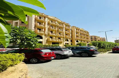 Apartment - 3 Bedrooms - 2 Bathrooms for sale in Al Ashrafiya - North Investors Area - New Cairo City - Cairo