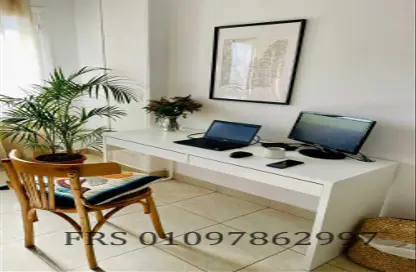 Apartment - 2 Bedrooms - 1 Bathroom for rent in Aisha Al Taymorya St. - Garden City - Cairo