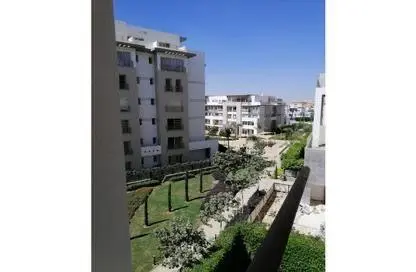 Apartment - 3 Bedrooms - 2 Bathrooms for sale in Hyde Park - 5th Settlement Compounds - The 5th Settlement - New Cairo City - Cairo