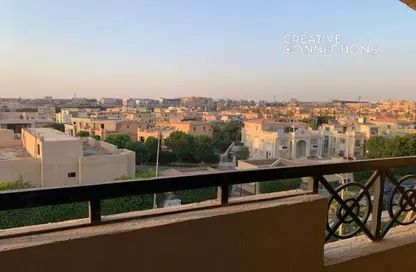 Apartment - 3 Bedrooms - 2 Bathrooms for sale in South Teseen St. - The 5th Settlement - New Cairo City - Cairo