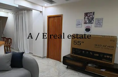 Apartment - 3 Bedrooms - 2 Bathrooms for rent in Central St. - 1st District - 6 October City - Giza