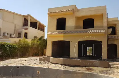 Villa - 5 Bedrooms - 5 Bathrooms for sale in Al Shorouk 2000 - El Shorouk Compounds - Shorouk City - Cairo