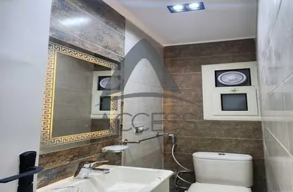 Apartment - 2 Bedrooms - 1 Bathroom for sale in El Rehab Extension - Al Rehab - New Cairo City - Cairo