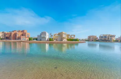 Chalet - 2 Bedrooms - 2 Bathrooms for sale in Shedwan Resort - Al Gouna - Hurghada - Red Sea