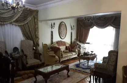 Apartment - 3 Bedrooms - 2 Bathrooms for sale in Saeed Zakaria St. - Al Sefarat District - Nasr City - Cairo