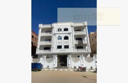 Apartment - 3 Bedrooms - 3 Bathrooms for sale in Beverly Hills Road - 17th District - Sheikh Zayed City - Giza