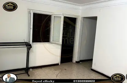 Apartment - 4 Bedrooms - 2 Bathrooms for sale in Kafr Abdo - Roushdy - Hay Sharq - Alexandria