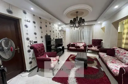 Apartment - 2 Bedrooms - 2 Bathrooms for rent in Sarayat Al Maadi - Hay El Maadi - Cairo